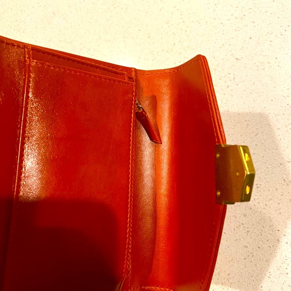 Limited edition CHANEL WALLET authenticity guaranteed. Medium size, Red color - Picture 6 of 8